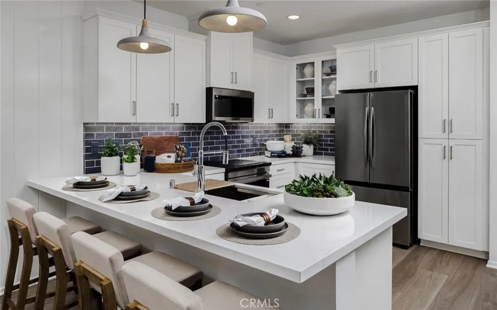 3952 E. BUCKNELL PASEO Ontario, CA 91761