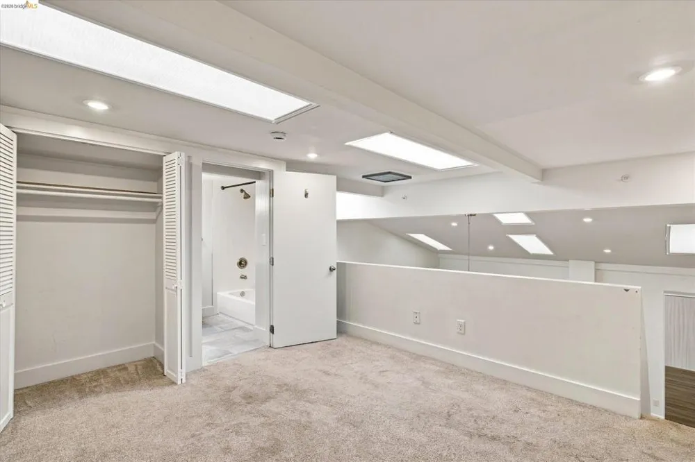 1451 13Th St #1 Oakland, CA 94607