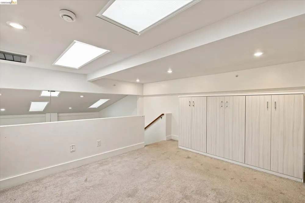 1451 13Th St #1 Oakland, CA 94607