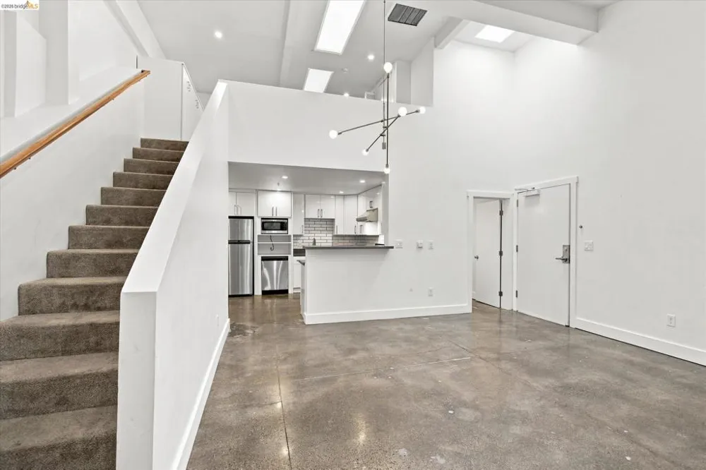1451 13Th St #1 Oakland, CA 94607