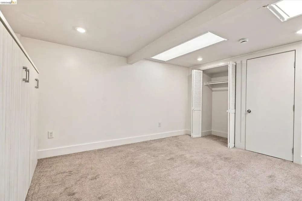 1451 13Th St #1 Oakland, CA 94607