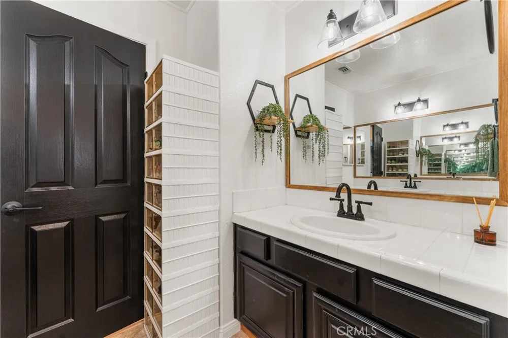 5341 Jaime Court Palmdale, CA 93551