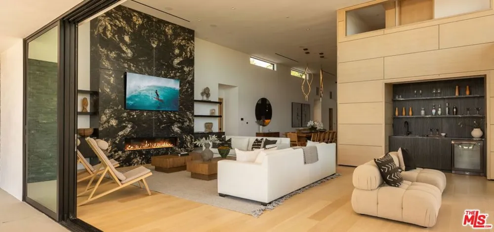 29800 Cuthbert Road Malibu, CA 90265