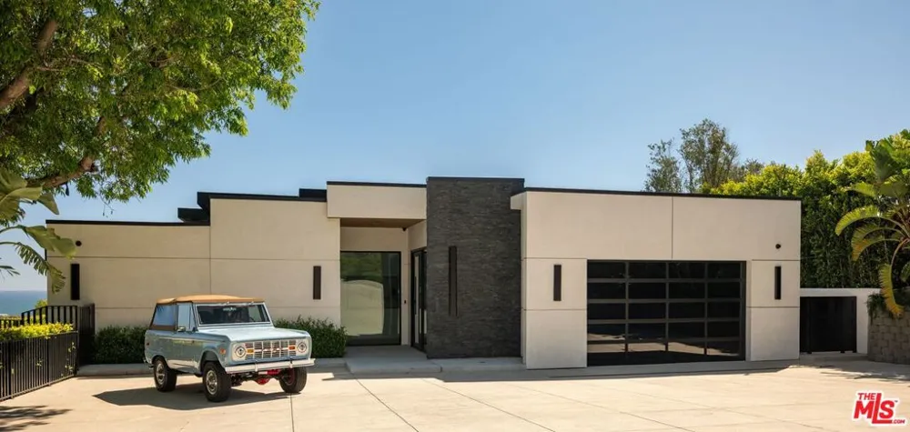 29800 Cuthbert Road Malibu, CA 90265