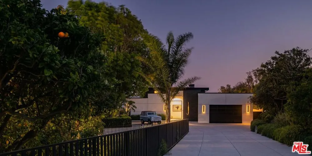 29800 Cuthbert Road Malibu, CA 90265
