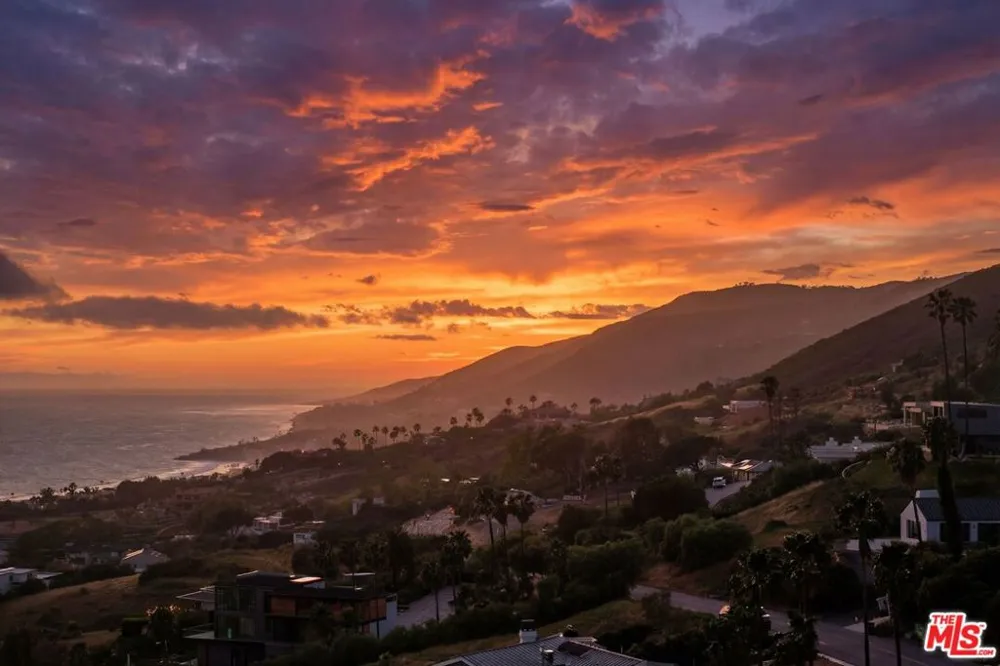 29800 Cuthbert Road Malibu, CA 90265