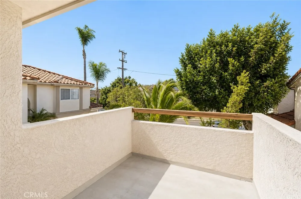 2020 Farrell Redondo Beach, CA 90278