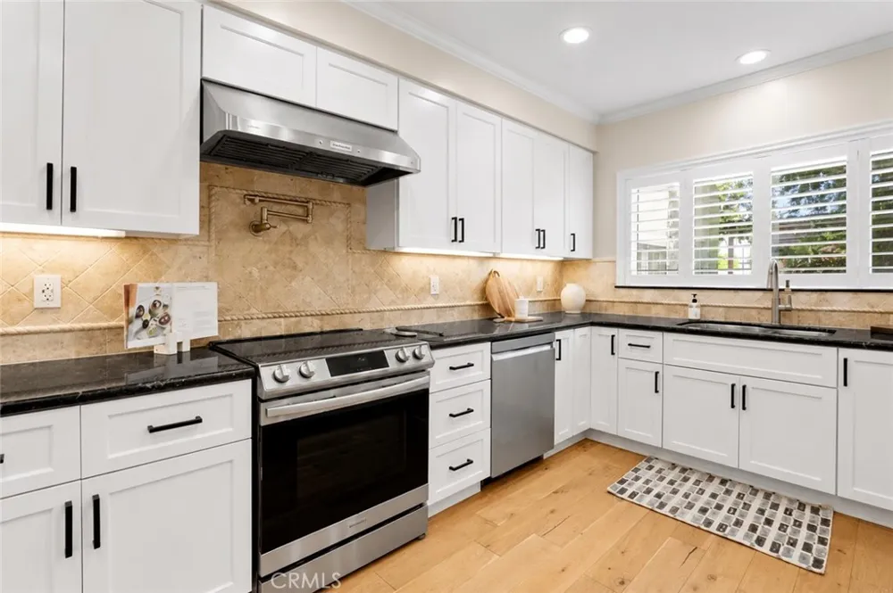 2020 Farrell Redondo Beach, CA 90278