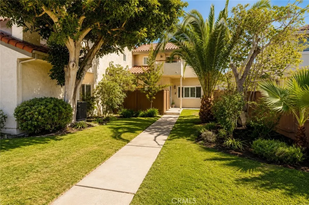 2020 Farrell Redondo Beach, CA 90278
