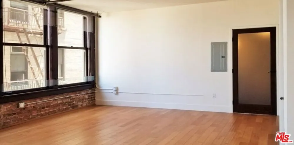 460 S Spring Street #908 Los Angeles, CA 90013