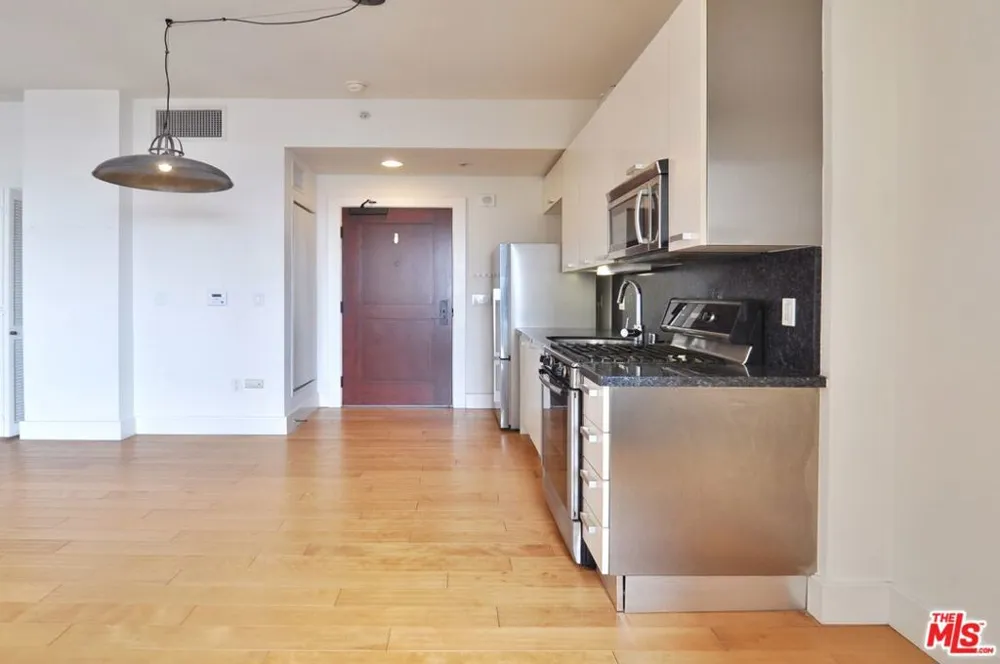 460 S Spring Street #908 Los Angeles, CA 90013
