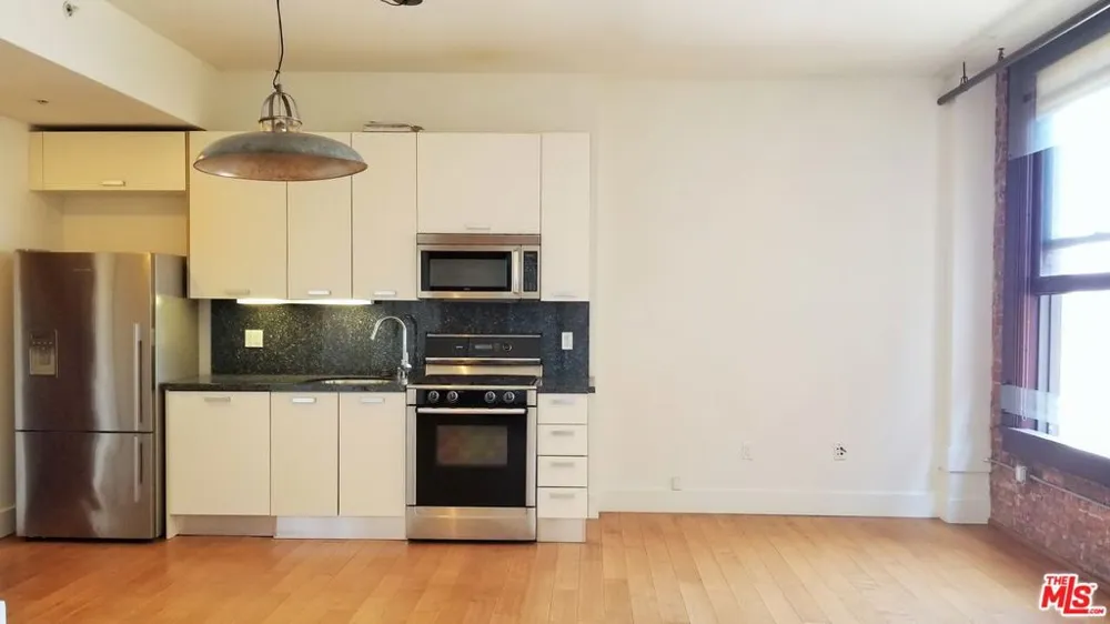 460 S Spring Street #908 Los Angeles, CA 90013