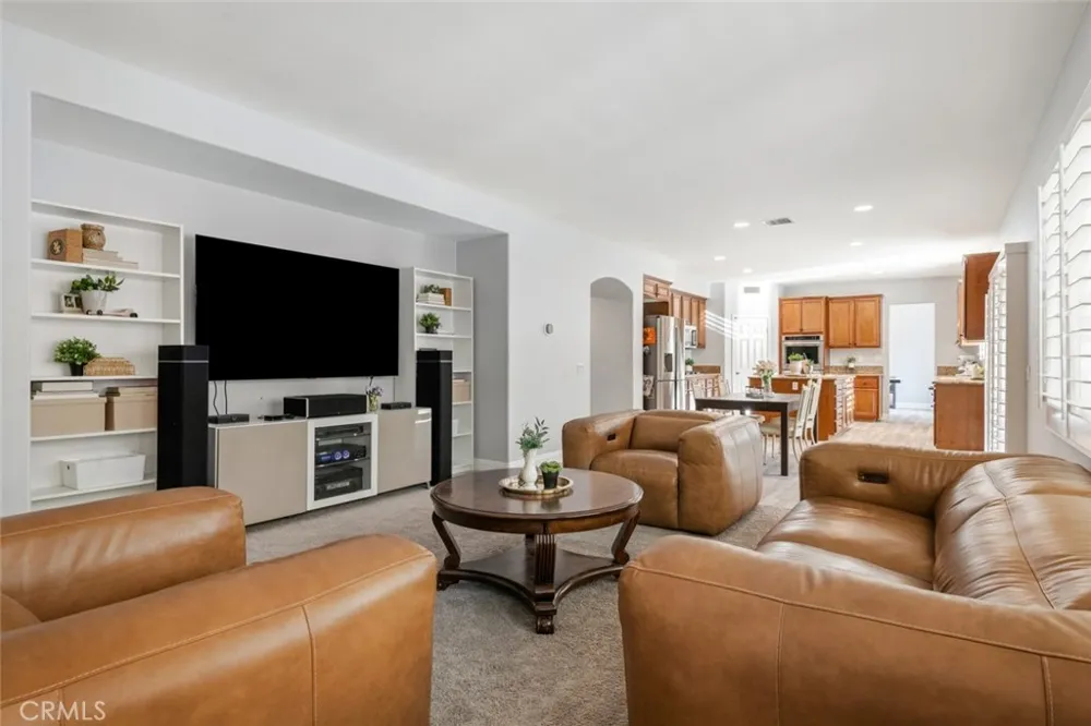 1716 Via Provincia Circle Corona, CA 92881