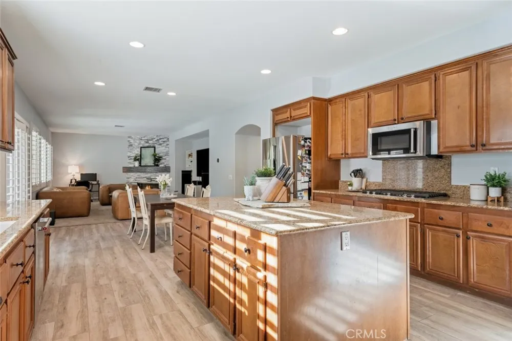 1716 Via Provincia Circle Corona, CA 92881
