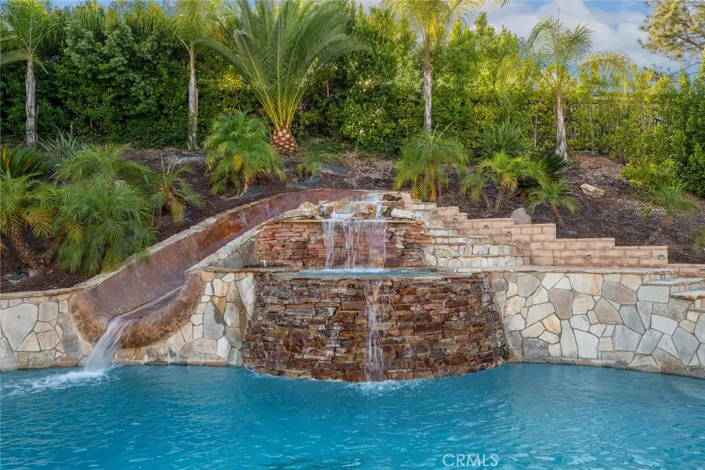 1716 Via Provincia Circle Corona, CA 92881