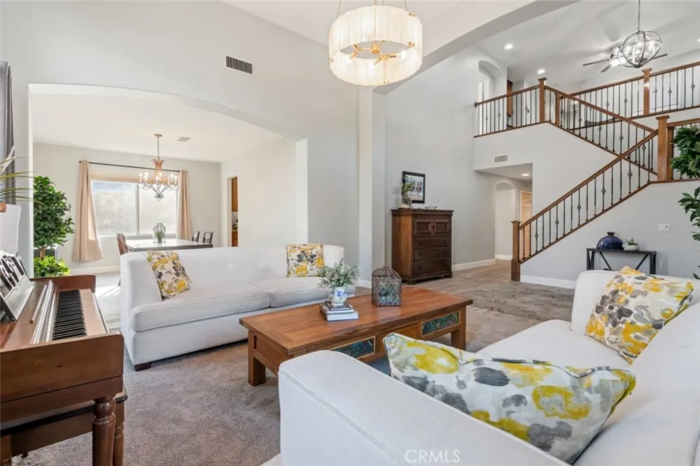 1716 Via Provincia Circle Corona, CA 92881