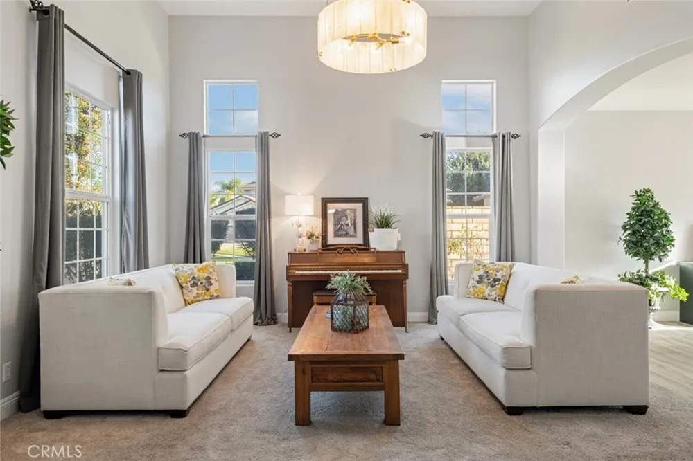 1716 Via Provincia Circle Corona, CA 92881