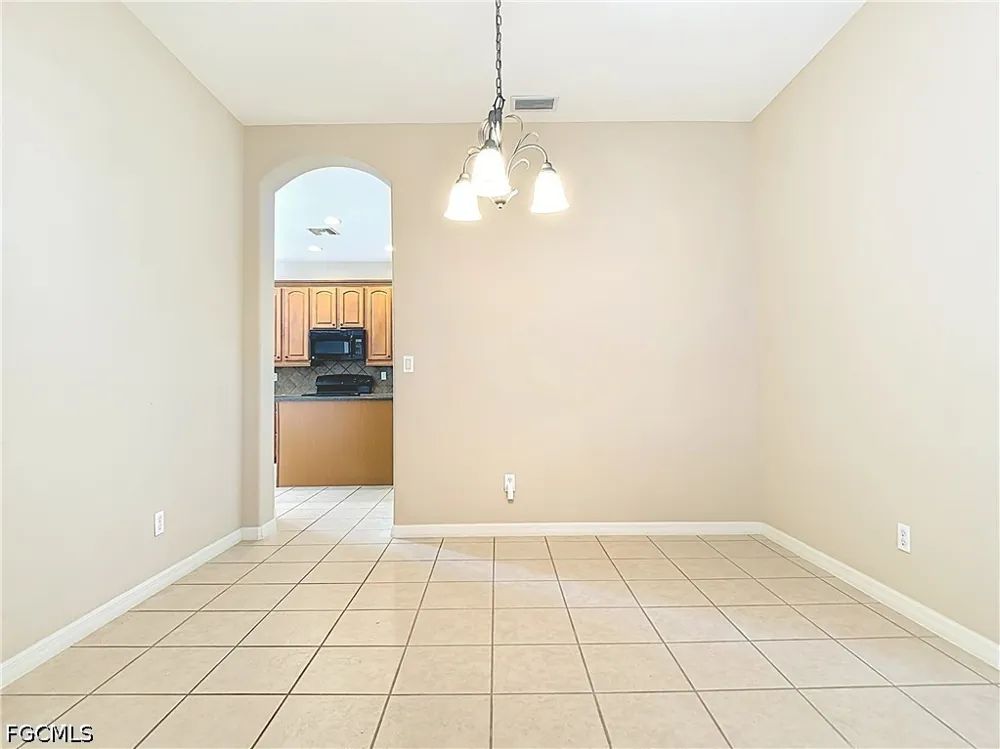 Via Piazza Loop Fort Myers, FL 33905