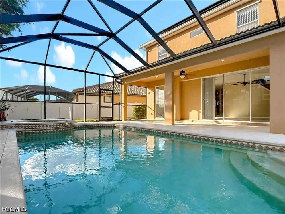 Via Piazza Loop Fort Myers, FL 33905