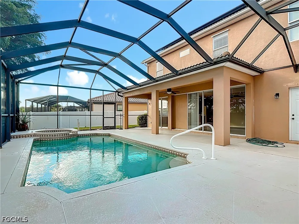 Via Piazza Loop Fort Myers, FL 33905