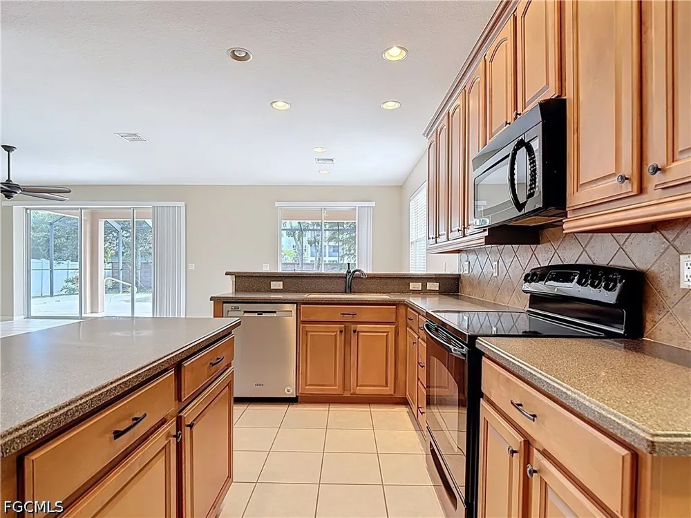 Via Piazza Loop Fort Myers, FL 33905
