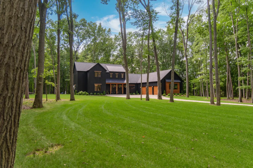 821 Hidden Creek Court Dexter, MI 48130