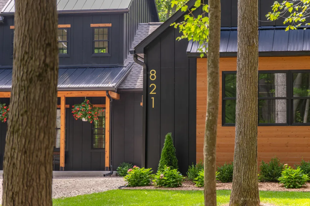 821 Hidden Creek Court Dexter, MI 48130