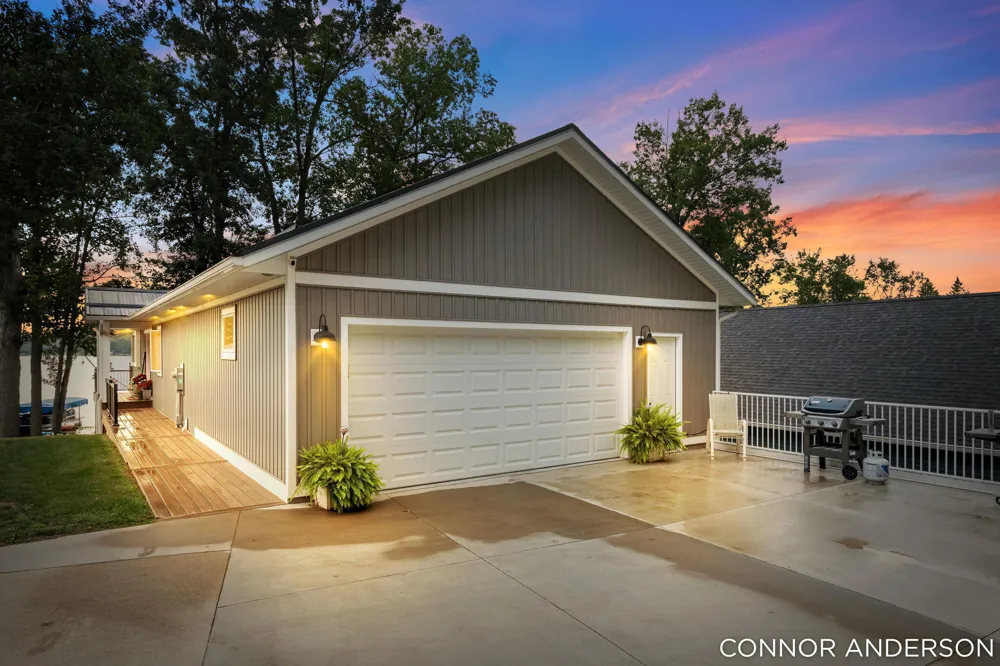 8681 Horsehead Lake Drive Rodney, MI 49342