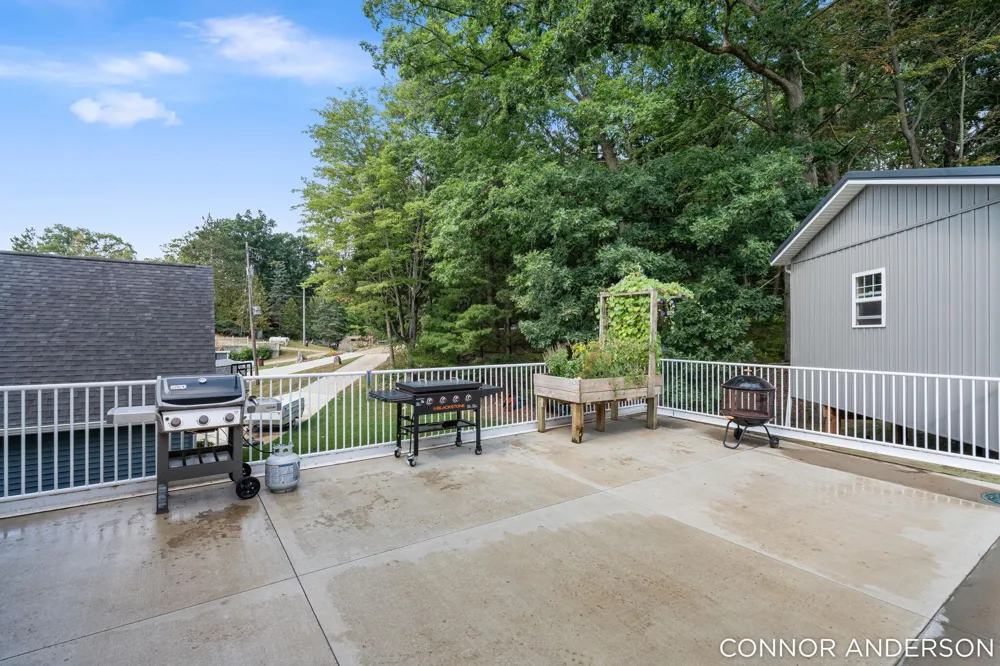 8681 Horsehead Lake Drive Rodney, MI 49342