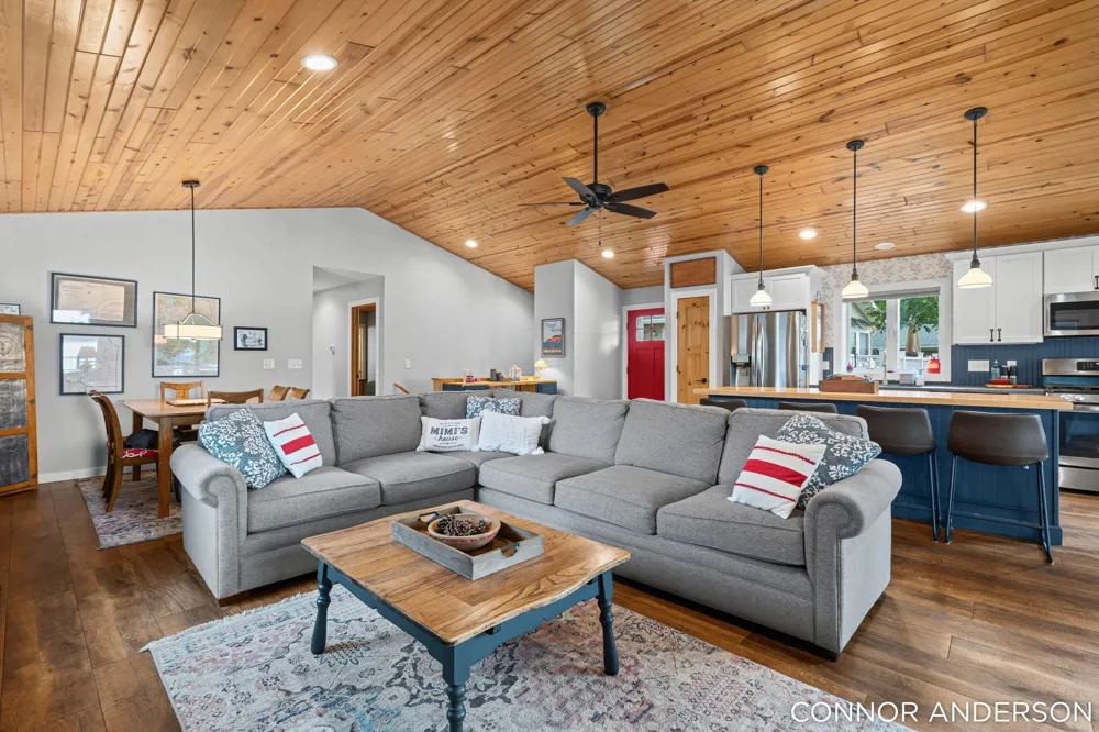 8681 Horsehead Lake Drive Rodney, MI 49342