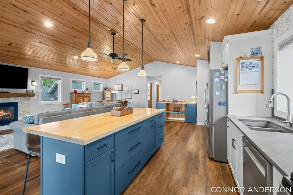 8681 Horsehead Lake Drive Rodney, MI 49342