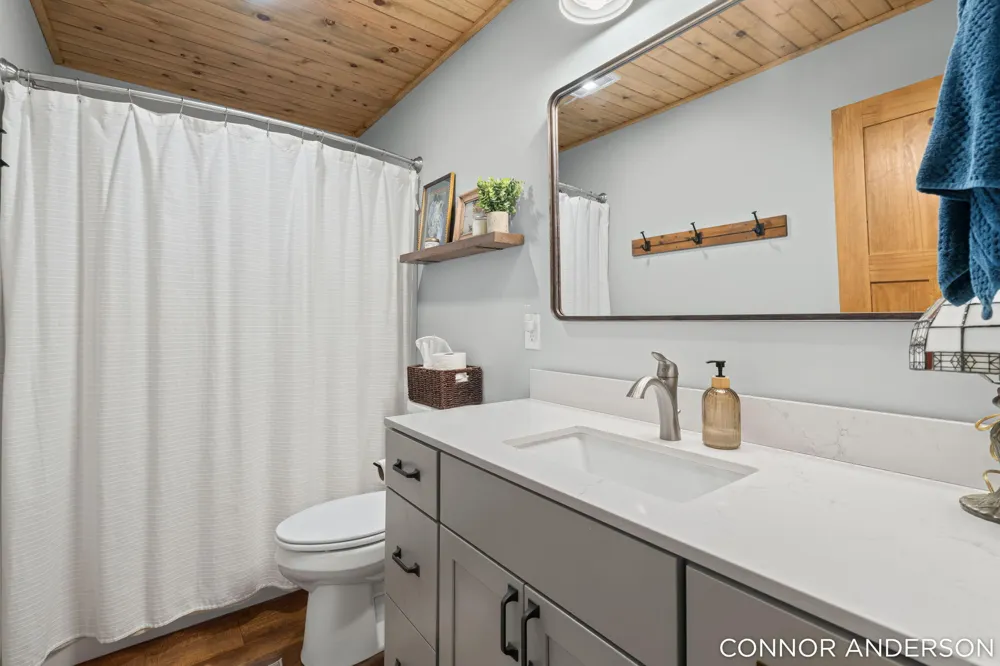 8681 Horsehead Lake Drive Rodney, MI 49342