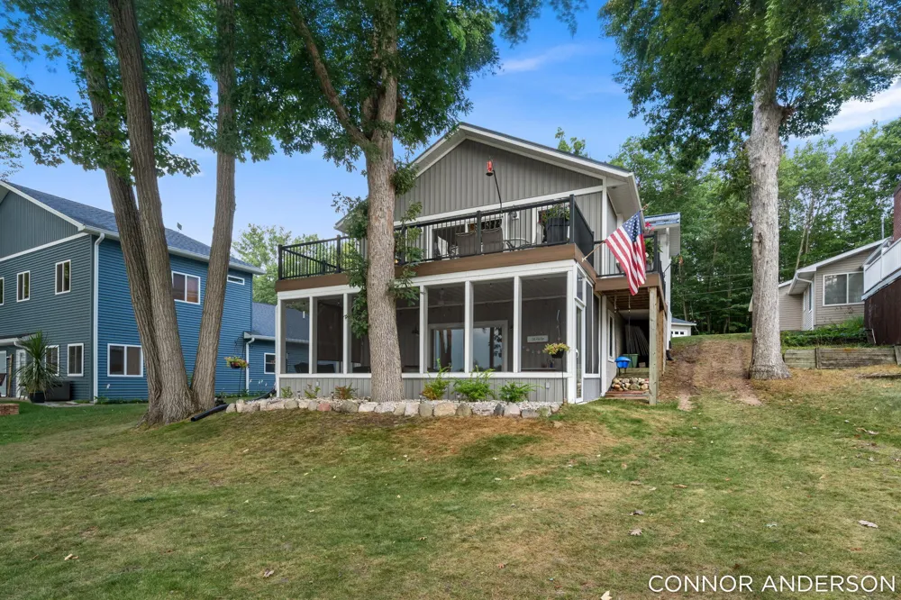 8681 Horsehead Lake Drive Rodney, MI 49342