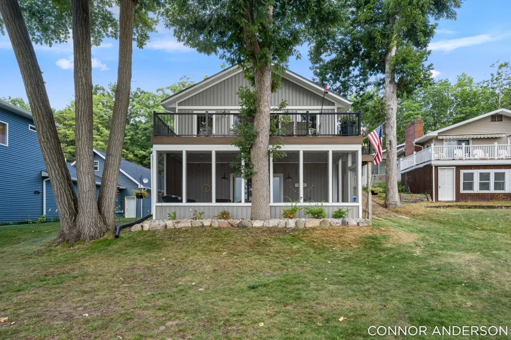 8681 Horsehead Lake Drive Rodney, MI 49342