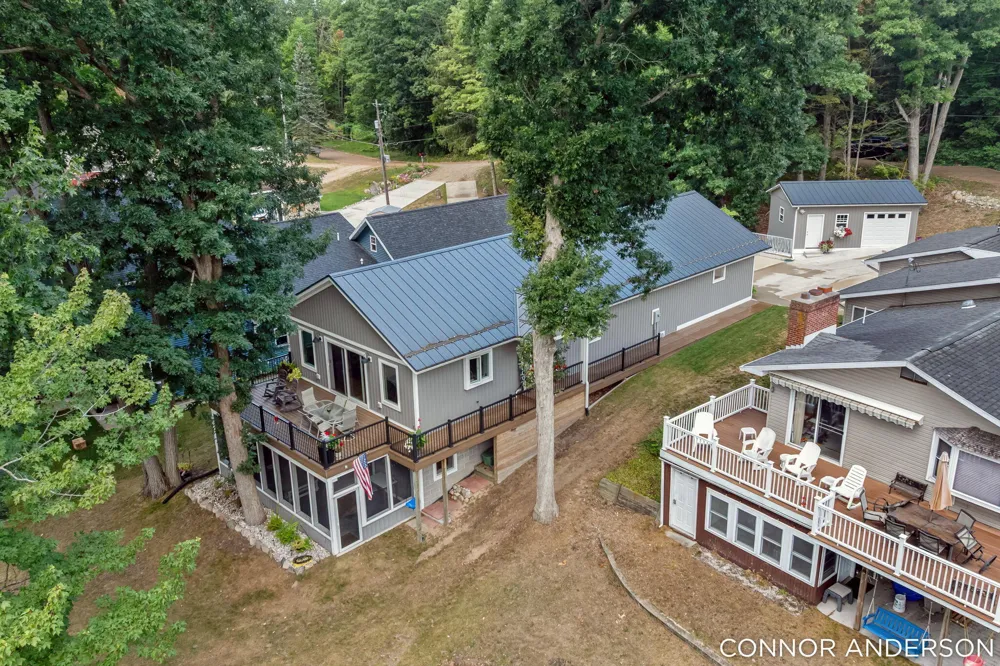 8681 Horsehead Lake Drive Rodney, MI 49342