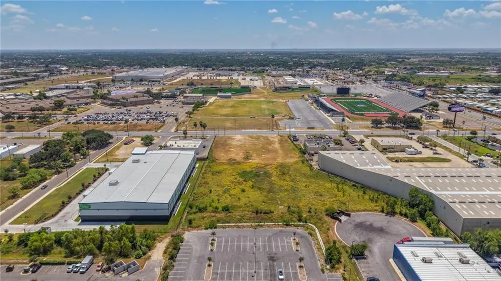 1406 W Pike Boulevard Weslaco, TX 78596