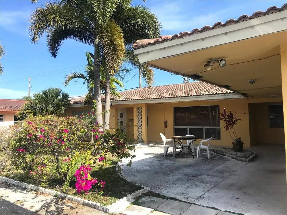 2724 NE 32nd St #1 Fort Lauderdale, FL 33306