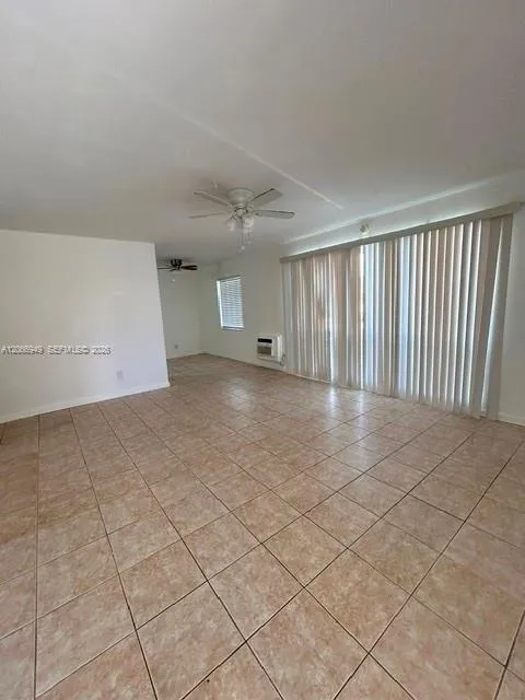 2724 NE 32nd St #1 Fort Lauderdale, FL 33306