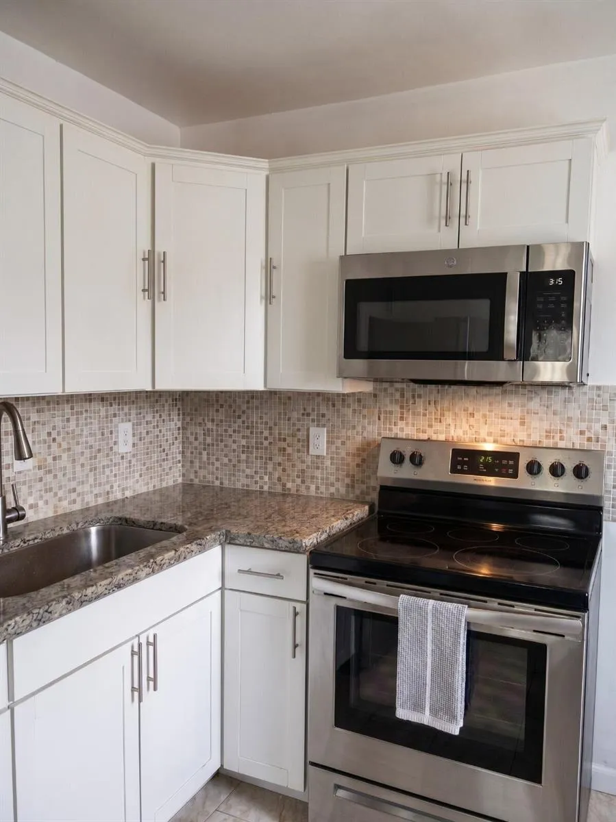 112 SW 67TH AVENUE Pembroke Pines, FL 33023