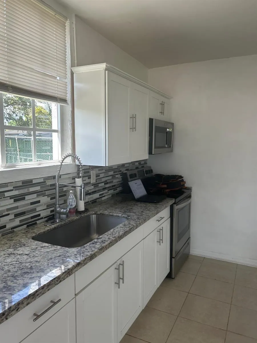 112 SW 67TH AVENUE Pembroke Pines, FL 33023
