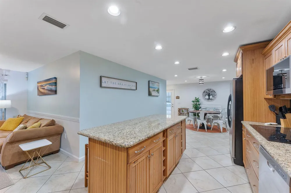1577 THUMB POINT DRIVE Fort Pierce, FL 34949