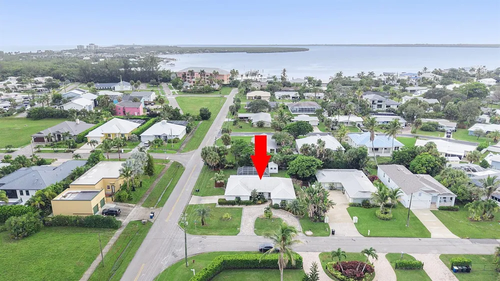 1577 THUMB POINT DRIVE Fort Pierce, FL 34949