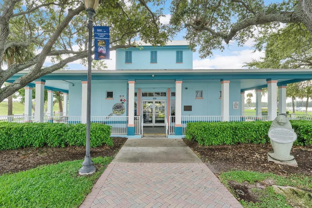 1577 THUMB POINT DRIVE Fort Pierce, FL 34949