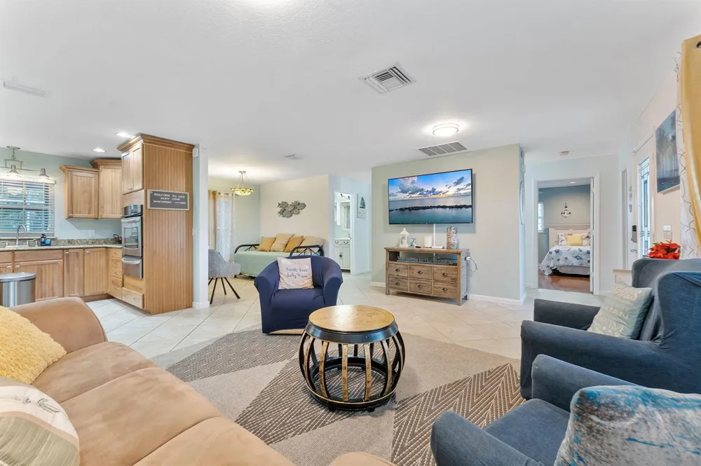 1577 THUMB POINT DRIVE Fort Pierce, FL 34949