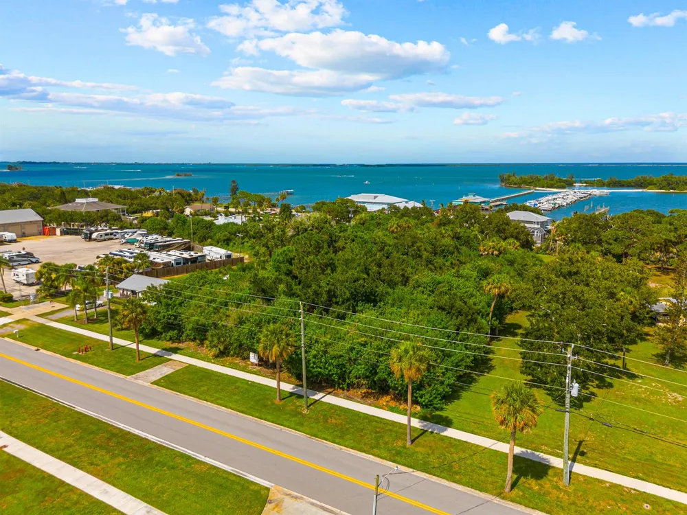 1654 CENTRAL AVENUE Sebastian, FL 32958
