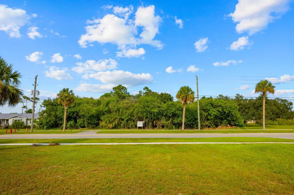 1654 CENTRAL AVENUE Sebastian, FL 32958