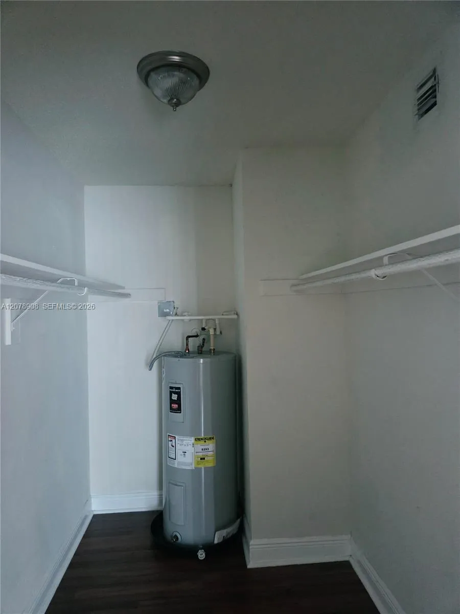 4910 NW 79th Ave #201 Doral, FL 33166
