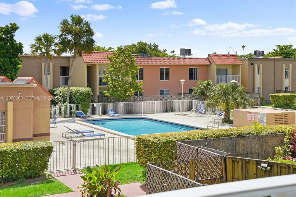 4910 NW 79th Ave #201 Doral, FL 33166