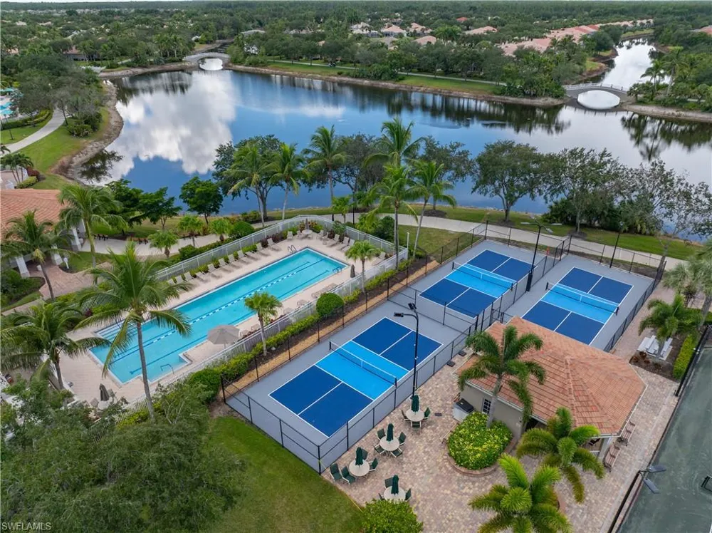 28869 Vermillion Lane Bonita Springs, FL 34135