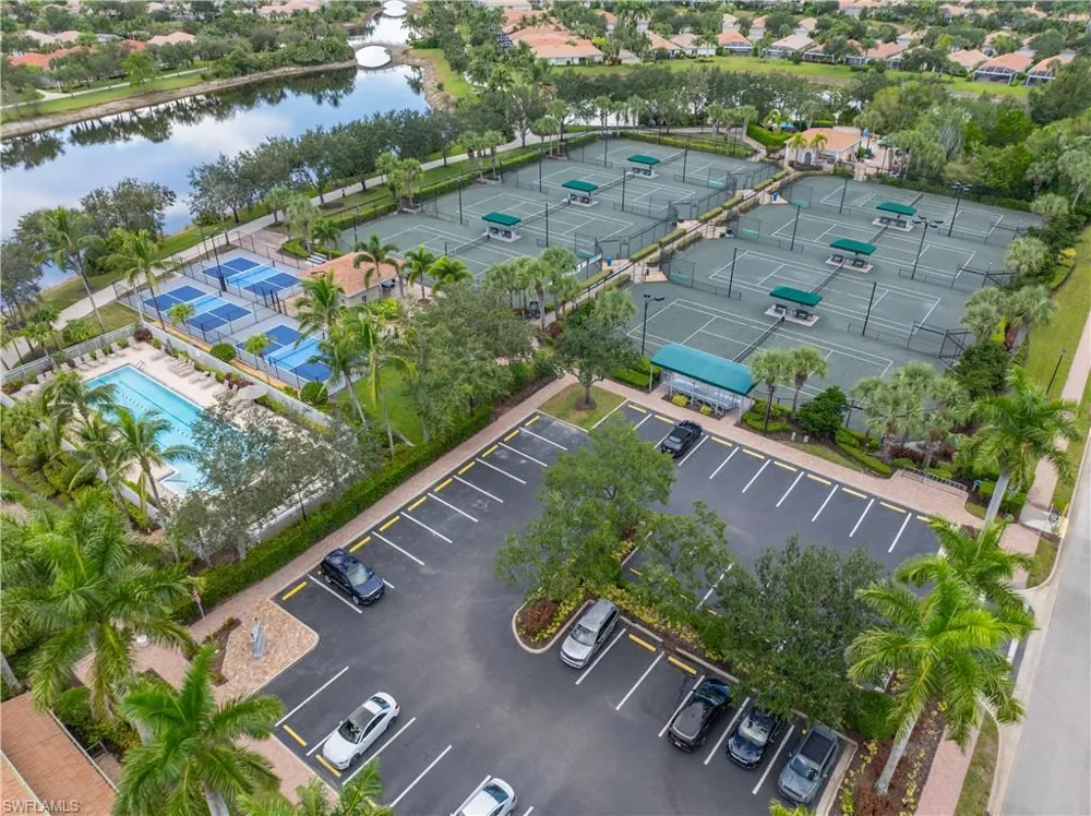 28869 Vermillion Lane Bonita Springs, FL 34135
